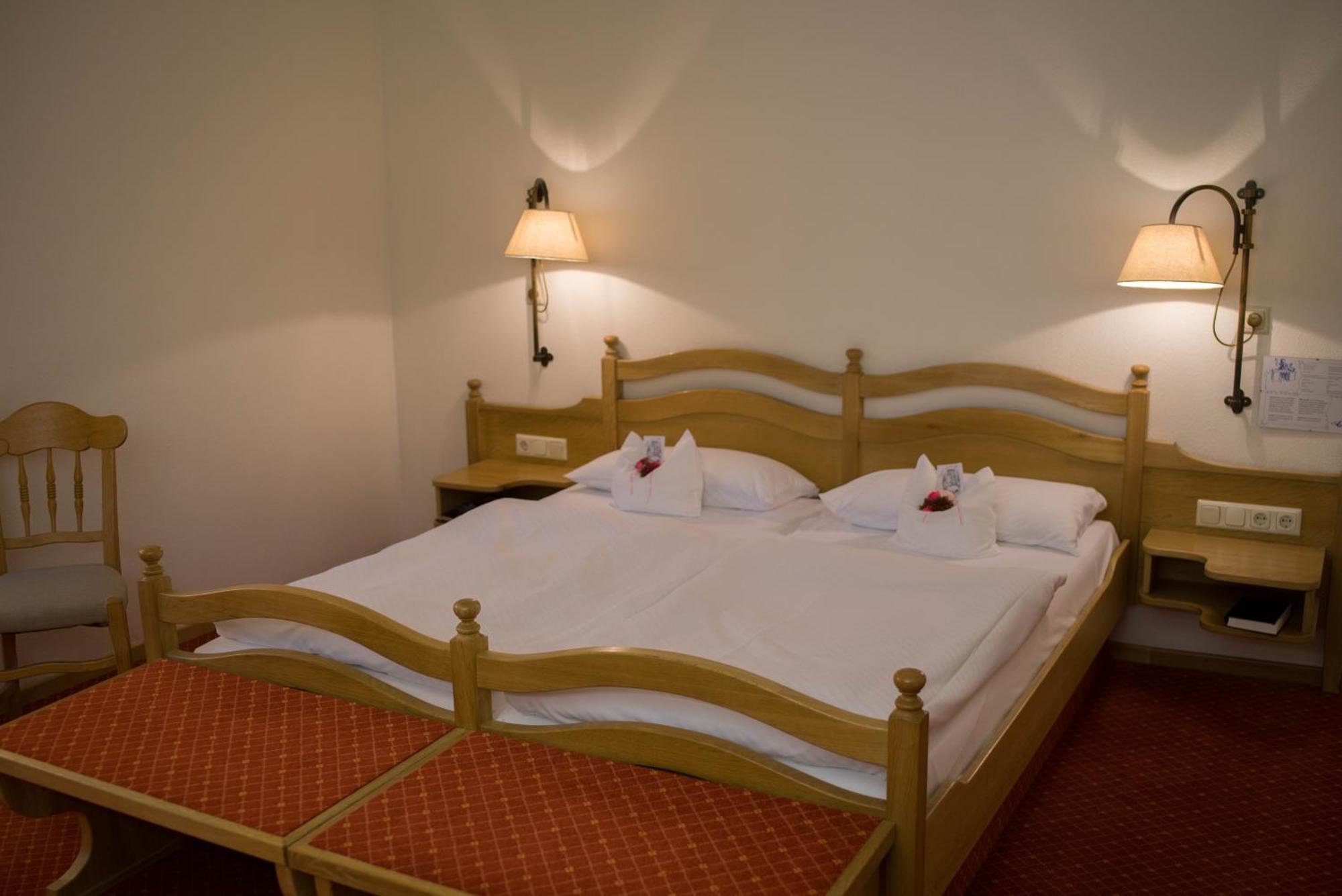 Hotel Leicht Biebelried Dış mekan fotoğraf